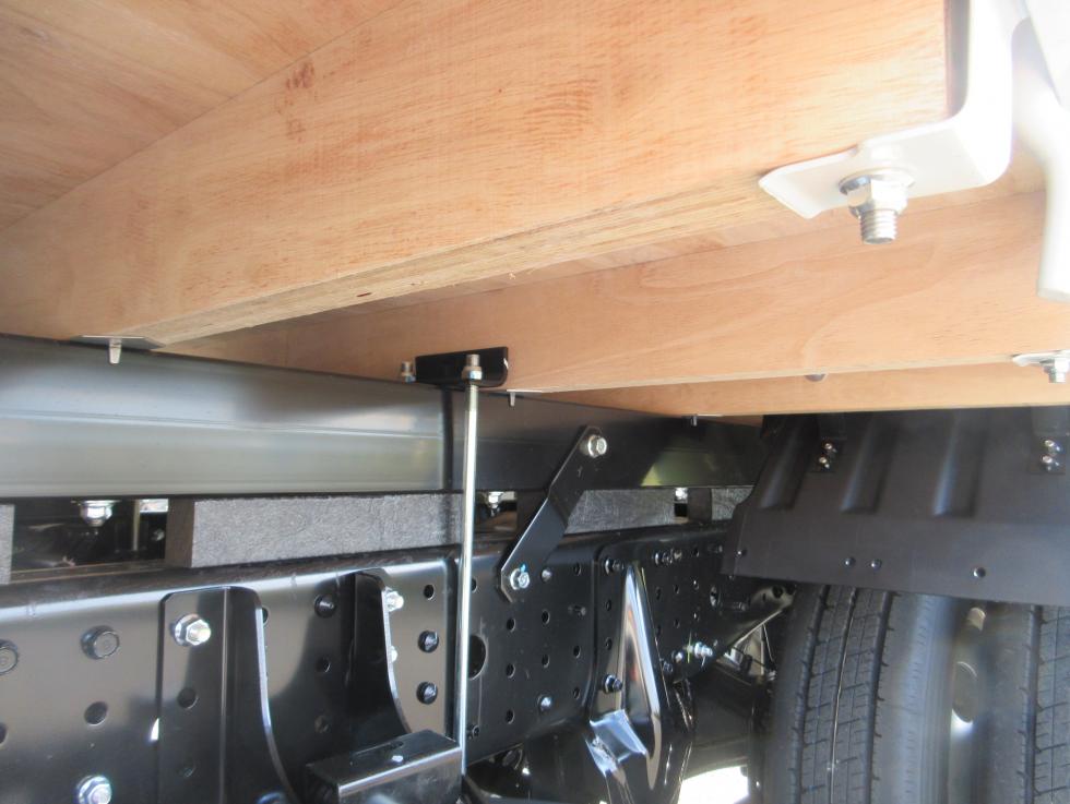 三菱 平ボデー・Wキャブ・シャーシ 小型 令和7年10月 2RGーFBAV0 40枚目