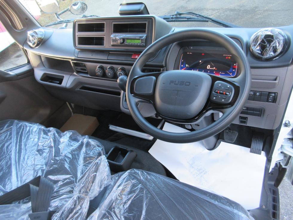 三菱 平ボデー・Wキャブ・シャーシ 小型 令和7年11月 2RGーFBAV0 9枚目