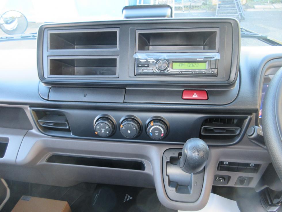 三菱 平ボデー・Wキャブ・シャーシ 小型 令和7年11月 2RGーFBAV0 13枚目