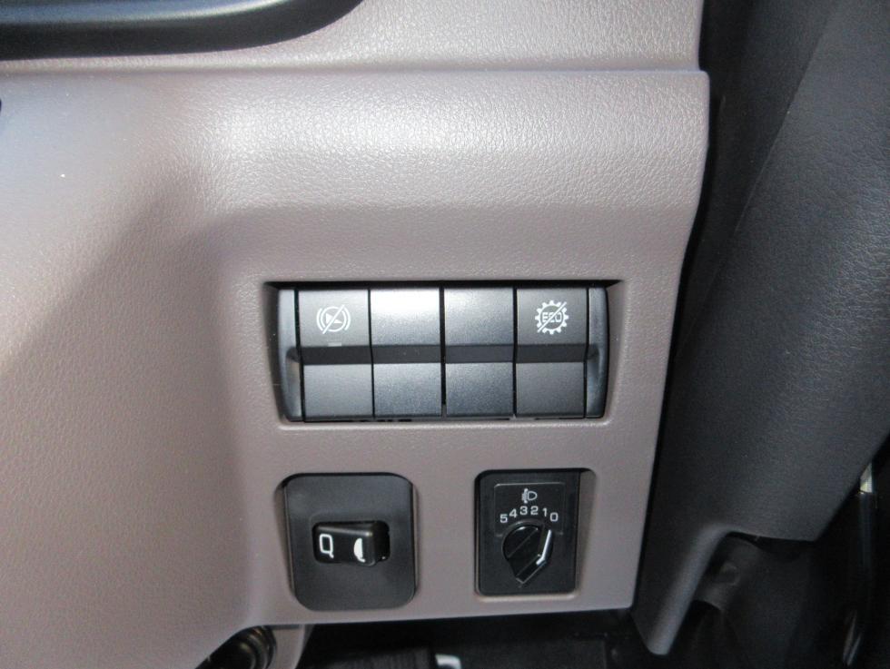 三菱 平ボデー・Wキャブ・シャーシ 小型 令和7年11月 2RGーFBAV0 14枚目