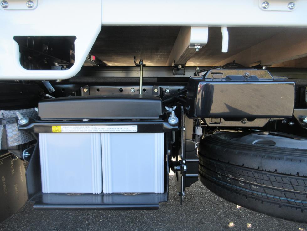 三菱 平ボデー・Wキャブ・シャーシ 小型 令和7年11月 2RGーFBAV0 37枚目