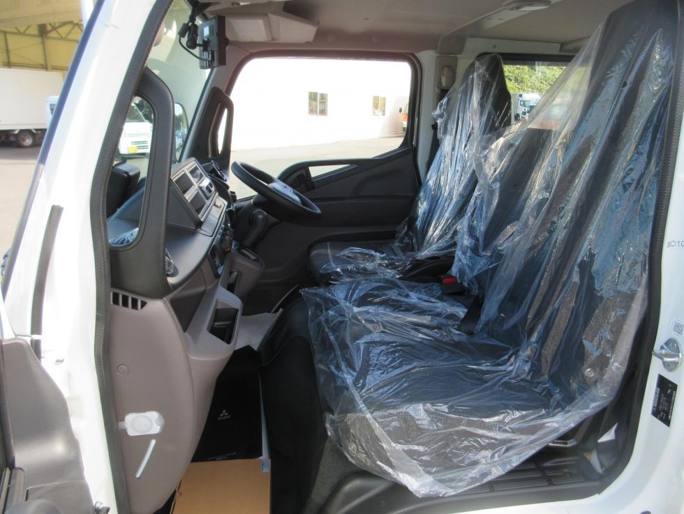 三菱 平ボデー・Wキャブ・シャーシ 小型 令和7年11月 2RGーFBA20 18枚目