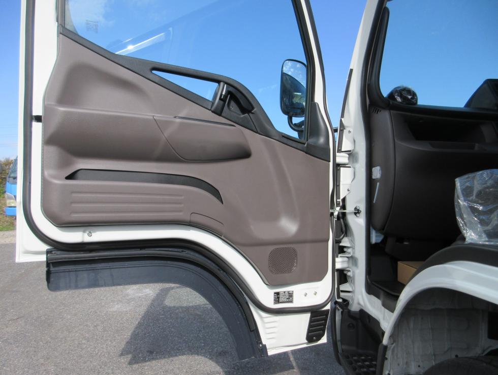 三菱 平ボデー・Wキャブ・シャーシ 小型 令和7年11月 2RGーFBA20 20枚目