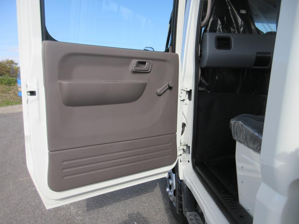 三菱 平ボデー・Wキャブ・シャーシ 小型 令和7年11月 2RGーFBA20 21枚目