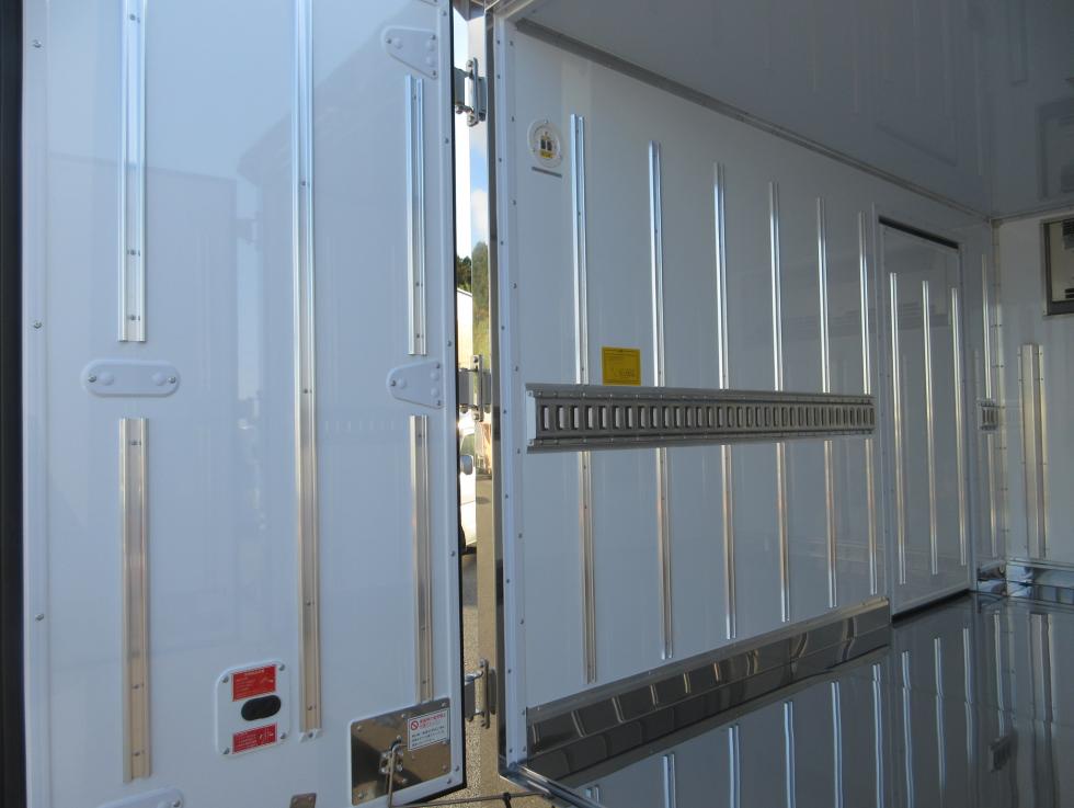 三菱 冷凍・保冷 小型 令和7年11月 2RGーFBAV0 30枚目