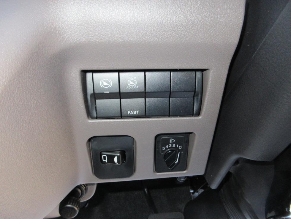 三菱 バン 小型 令和7年11月 2PGーFEB80 14枚目