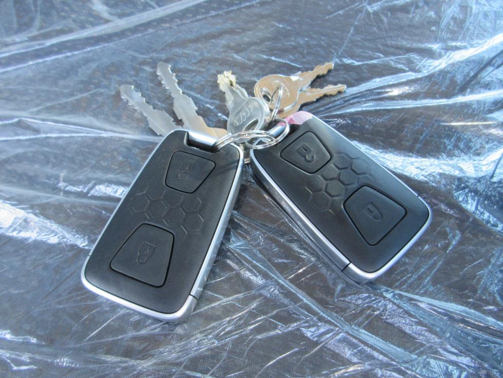 三菱 バン 小型 令和7年11月 2PGーFEB80 18枚目