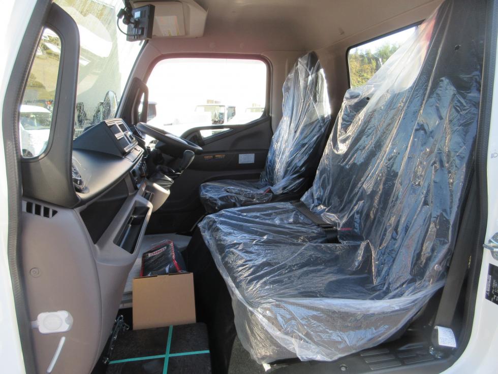 三菱 クレーン付 小型 令和7年11月 ◆商談中◆　2PGーFEB90 18枚目