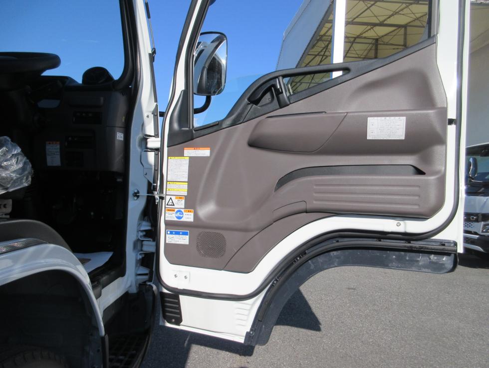 三菱 クレーン付 小型 令和7年11月 2PGーFEB90 8枚目