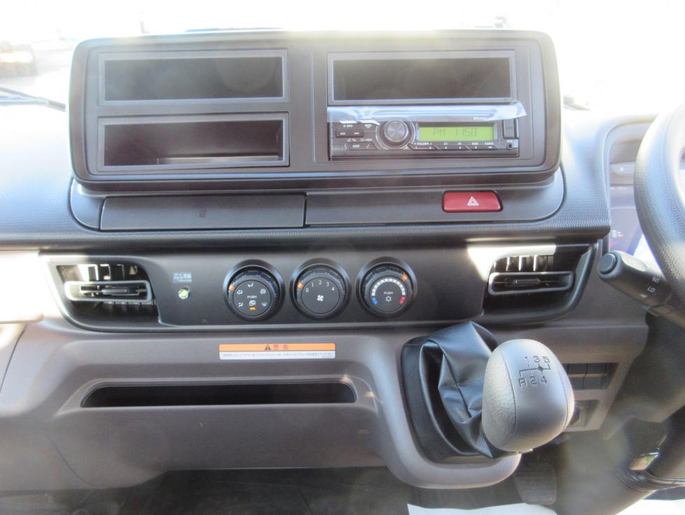 三菱 クレーン付 小型 令和7年11月 2PGーFEB90 13枚目