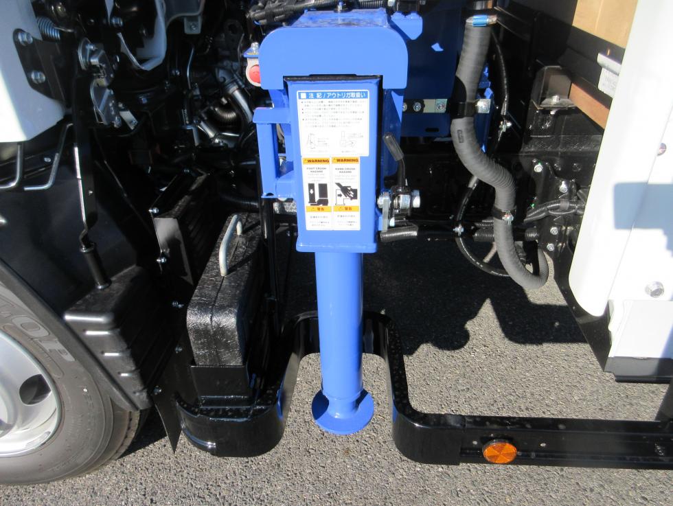 三菱 クレーン付 小型 令和7年11月 2PGーFEB90 33枚目