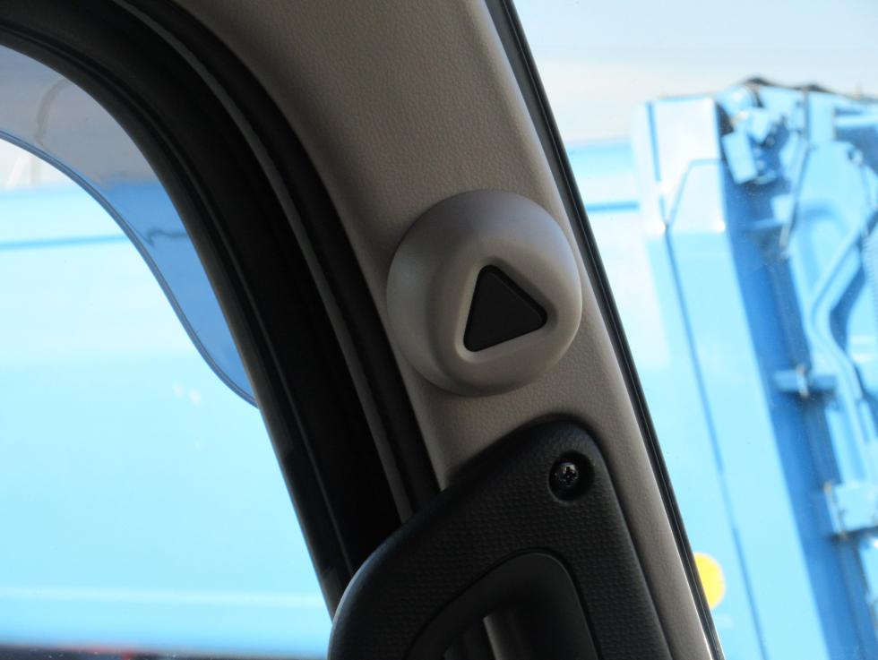 三菱 平ボデー・Wキャブ・シャーシ 小型 令和7年11月 2PGーFEB90 14枚目