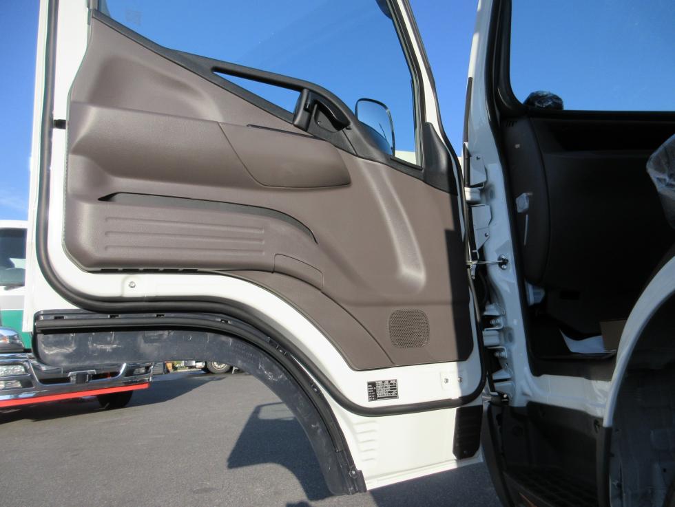 三菱 平ボデー・Wキャブ・シャーシ 小型 令和7年11月 2PGーFEB90 21枚目