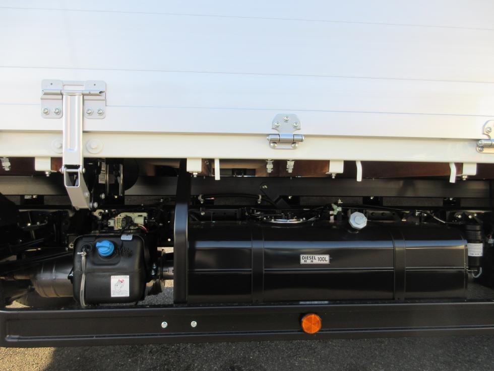 三菱 平ボデー・Wキャブ・シャーシ 小型 令和7年11月 2PGーFEB90 33枚目