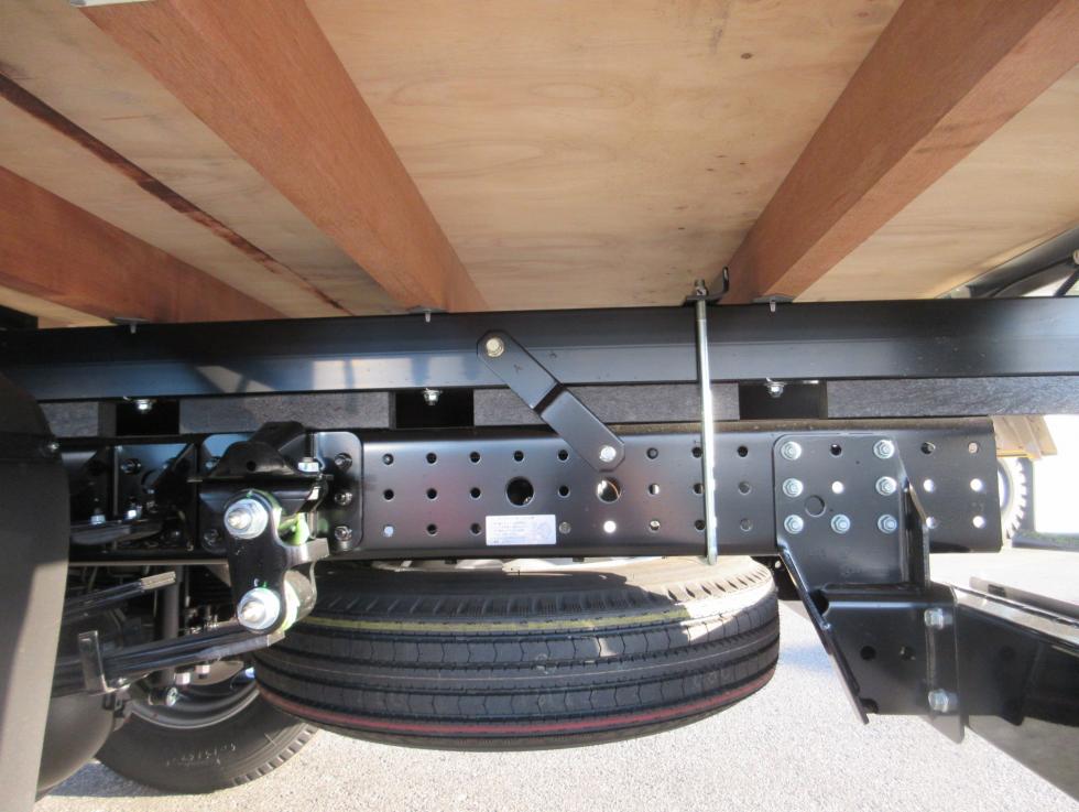 三菱 平ボデー・Wキャブ・シャーシ 小型 令和7年11月 2PGーFEB90 41枚目