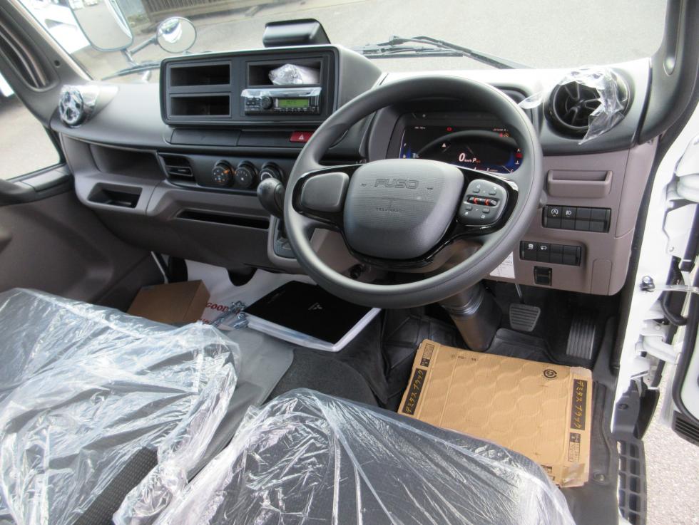 三菱 平ボデー・Wキャブ・シャーシ 小型 令和7年11月 2RGーFBA20 9枚目