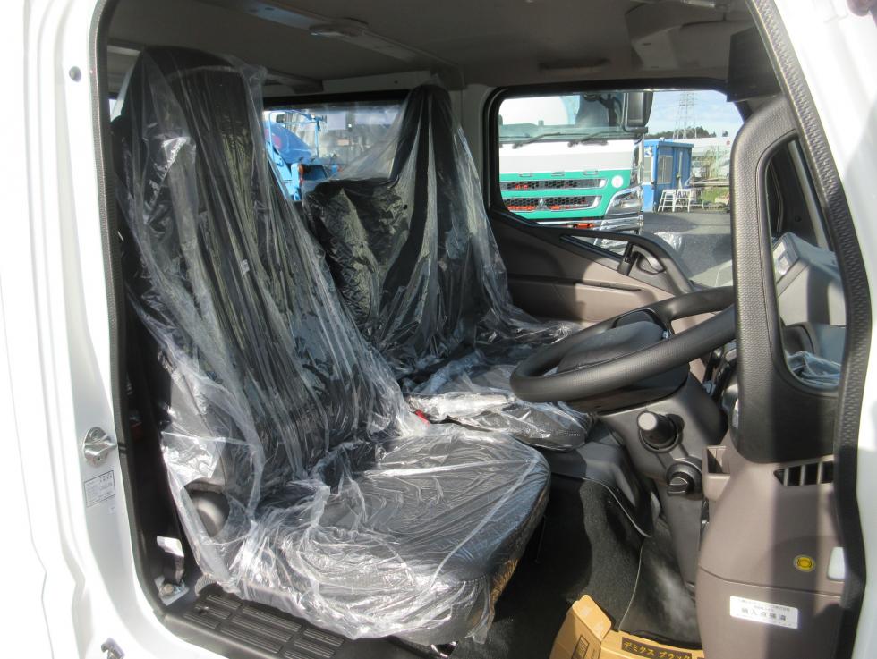 三菱 平ボデー・Wキャブ・シャーシ 小型 令和7年11月 2RGーFBA20 7枚目