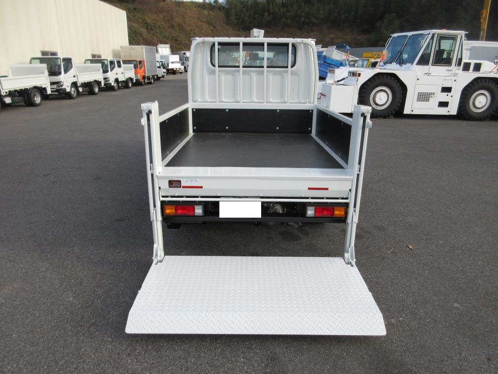 三菱 平ボデー・Wキャブ・シャーシ 小型 令和7年11月 2RGーFBA20 30枚目