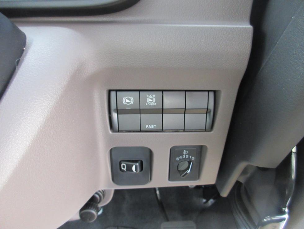 三菱 平ボデー・Wキャブ・シャーシ 小型 令和7年11月 2PGーFEB90 14枚目