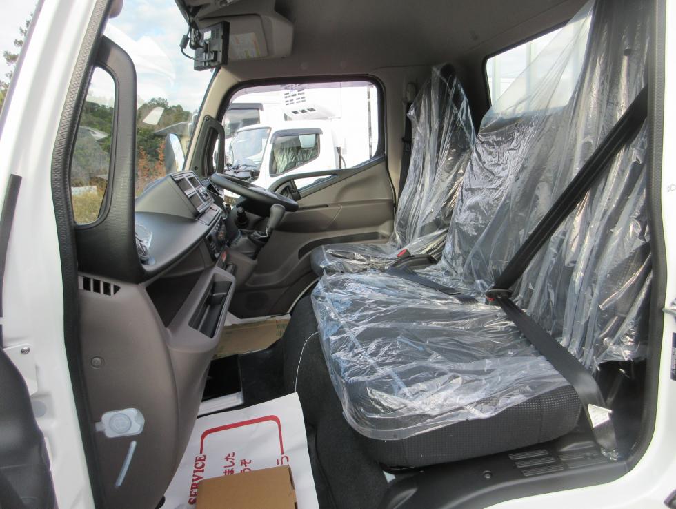 三菱 平ボデー・Wキャブ・シャーシ 小型 令和7年11月 2PGーFEB90 18枚目