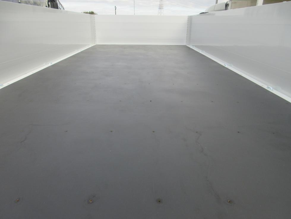 三菱 平ボデー・Wキャブ・シャーシ 小型 令和7年11月 2PGーFEB90 48枚目