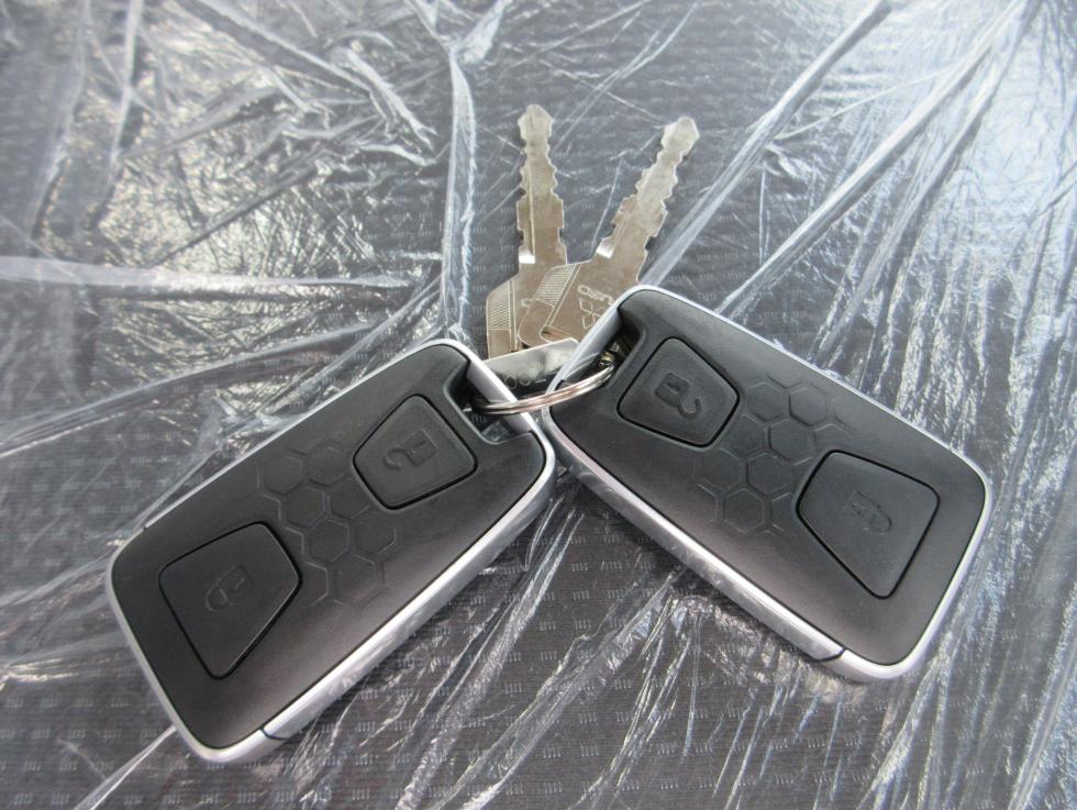 三菱 平ボデー・Wキャブ・シャーシ 小型 令和7年11月 2PGーFEB90 17枚目