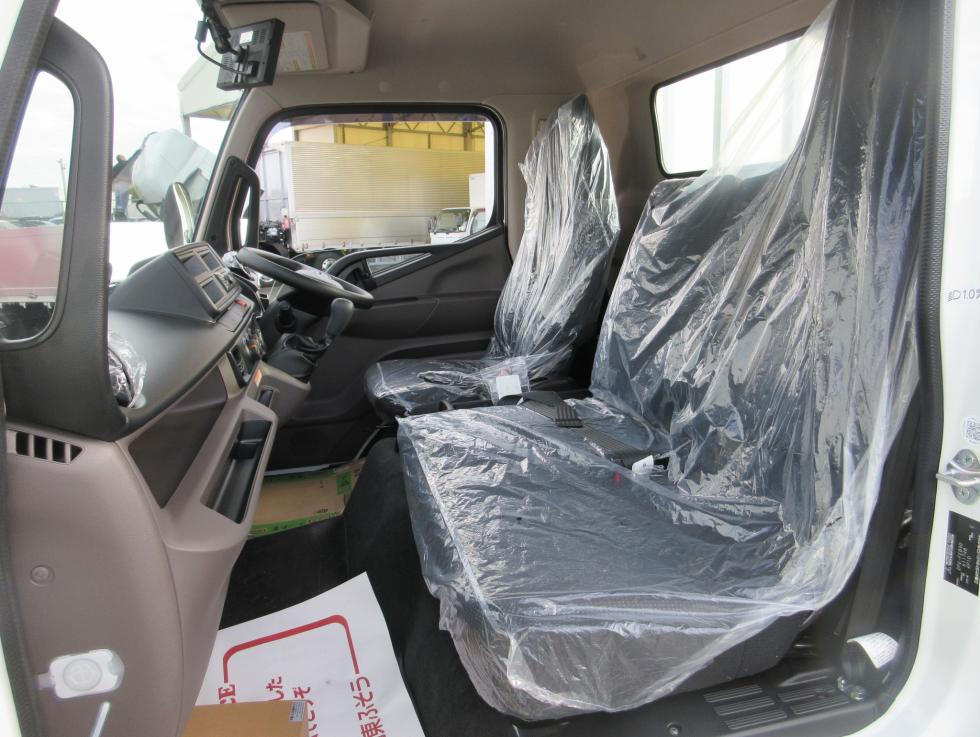 三菱 平ボデー・Wキャブ・シャーシ 小型 令和7年11月 2PGーFEB90 18枚目