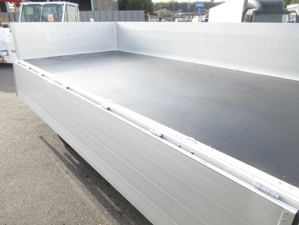 三菱 平ボデー・Wキャブ・シャーシ 小型 令和7年11月 2PGーFEB90 25枚目