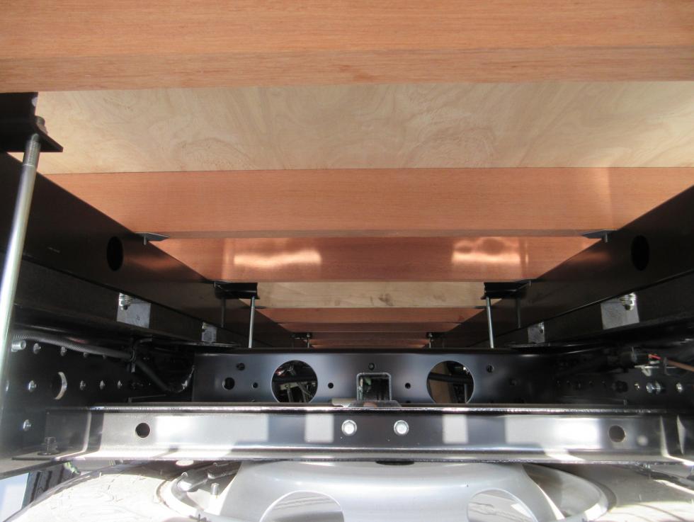 三菱 平ボデー・Wキャブ・シャーシ 小型 令和7年11月 2PGーFEB90 28枚目