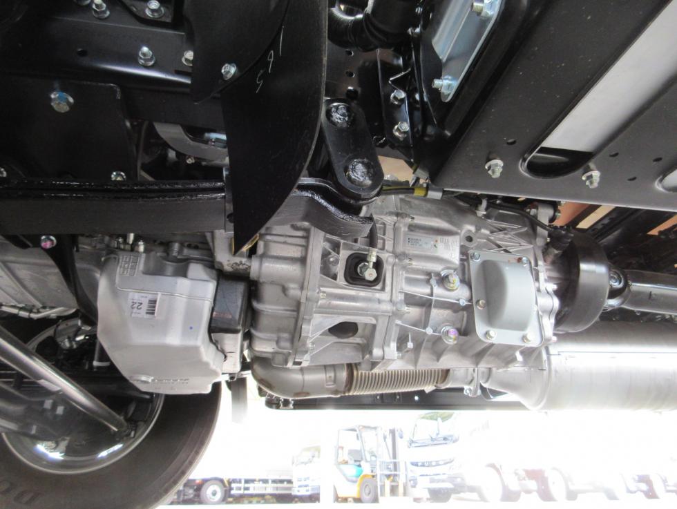 三菱 平ボデー・Wキャブ・シャーシ 小型 令和7年11月 2PGーFEB90 42枚目