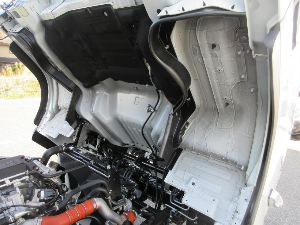 三菱 ウィング 小型 令和7年11月 2PGーFEB90 49枚目