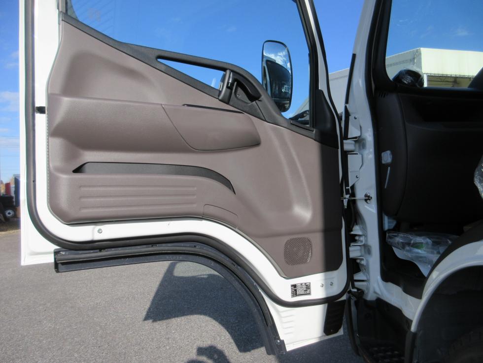 三菱 バン 小型 令和7年11月 ◆商談中◆　2RGーFEAV0 21枚目