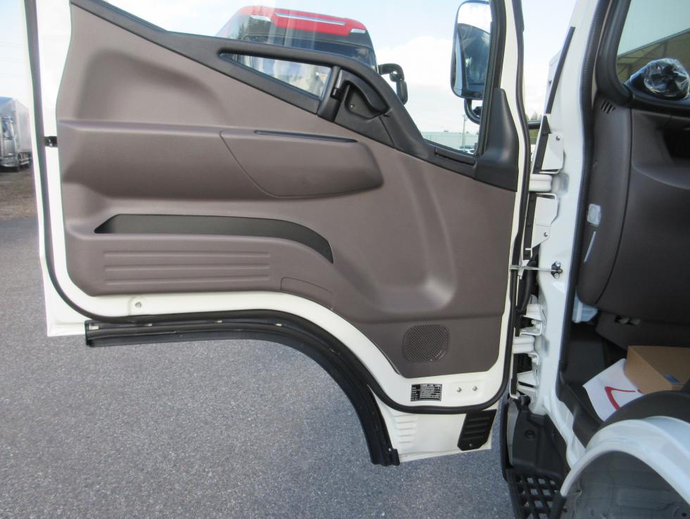 三菱 平ボデー・Wキャブ・シャーシ 小型 令和7年11月 2RGーFBAV0 21枚目