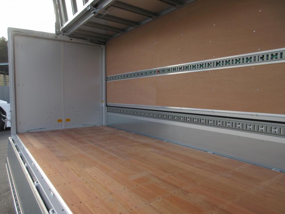 三菱 ウィング 小型 令和7年11月 2PGーFEB80 27枚目