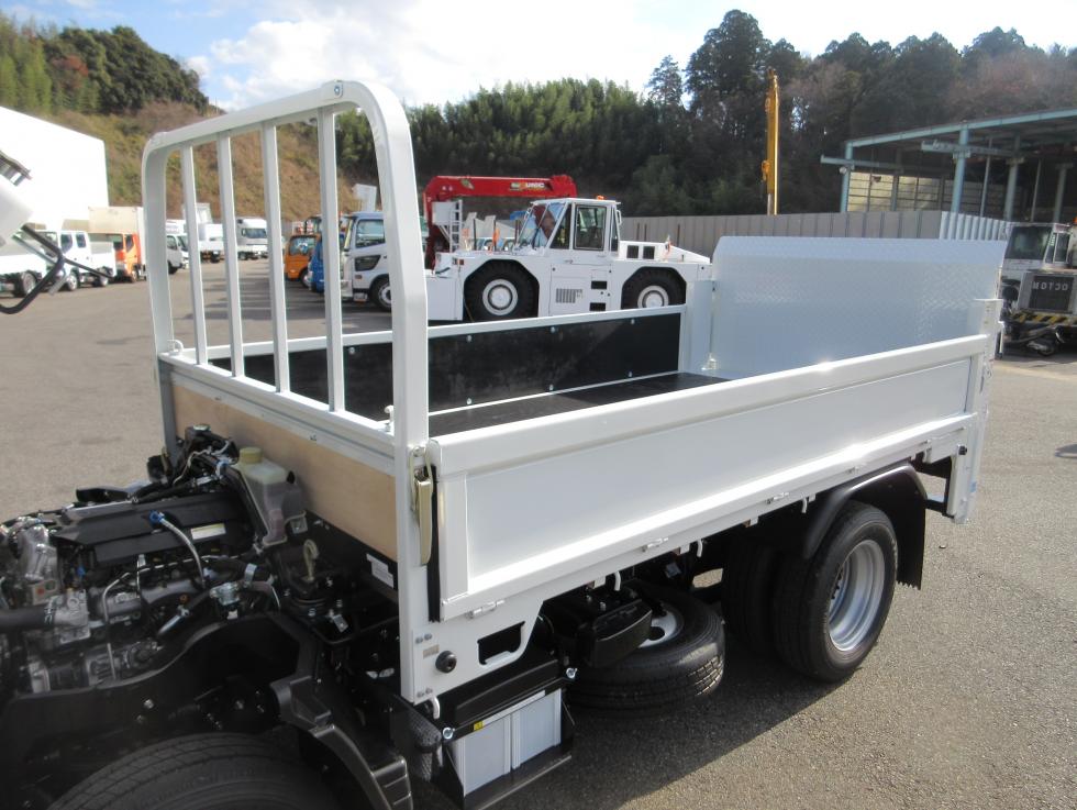 三菱 平ボデー・Wキャブ・シャーシ 小型 令和7年11月 2RGーFBAV0 45枚目