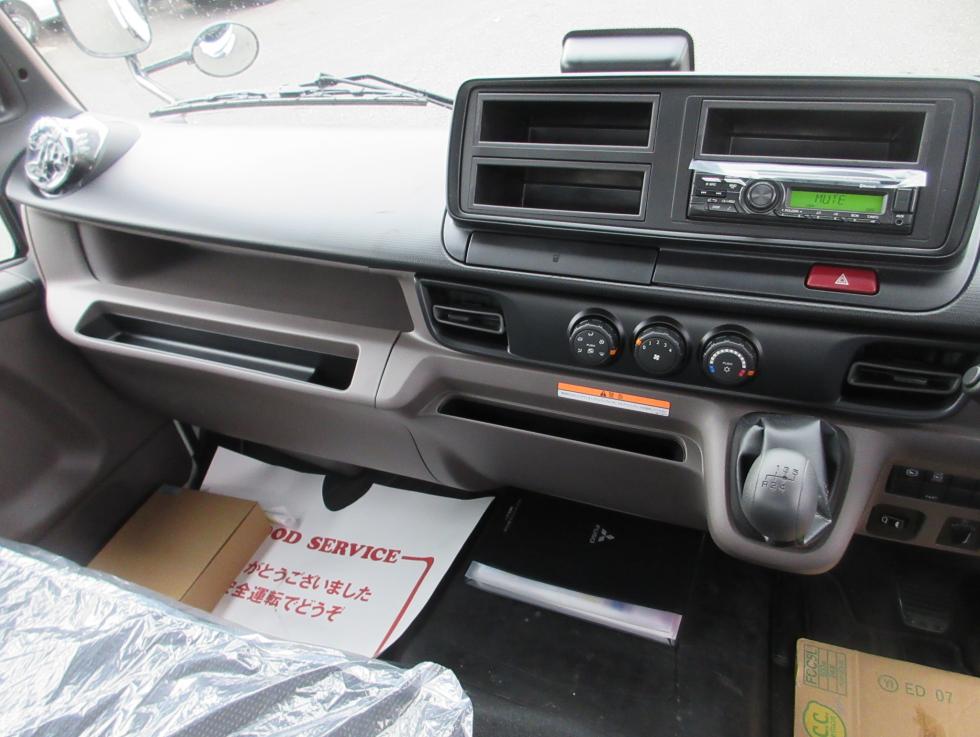 三菱 平ボデー・Wキャブ・シャーシ 小型 令和7年11月 2PGーFEB90 12枚目