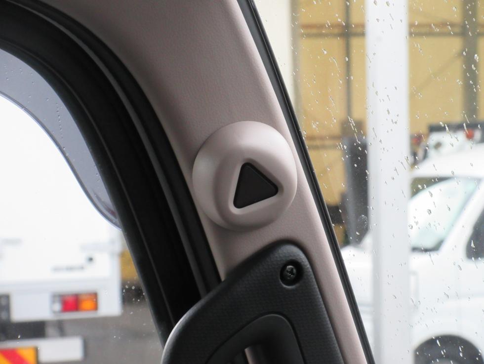 三菱 平ボデー・Wキャブ・シャーシ 小型 令和7年11月 2PGーFEB90 17枚目