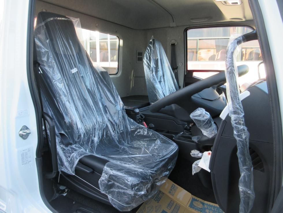 三菱 平ボデー・Wキャブ・シャーシ 中型 令和7年12月 2KGーFK65F 7枚目