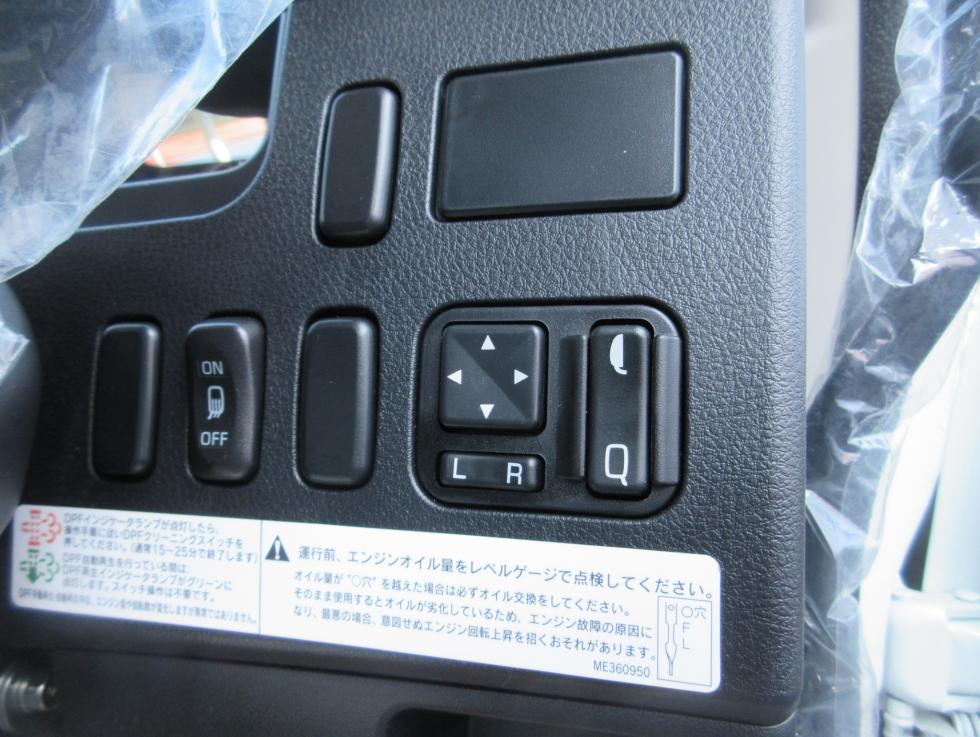 三菱 平ボデー・Wキャブ・シャーシ 中型 令和7年12月 2KGーFK65F 10枚目