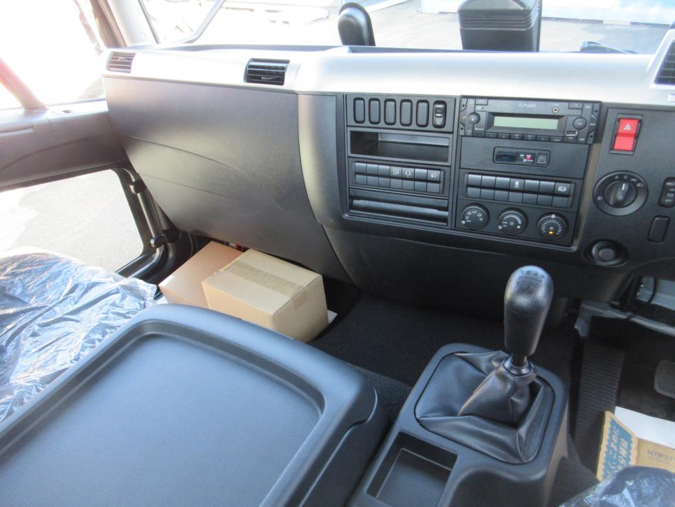 三菱 平ボデー・Wキャブ・シャーシ 中型 令和7年12月 2KGーFK65F 12枚目