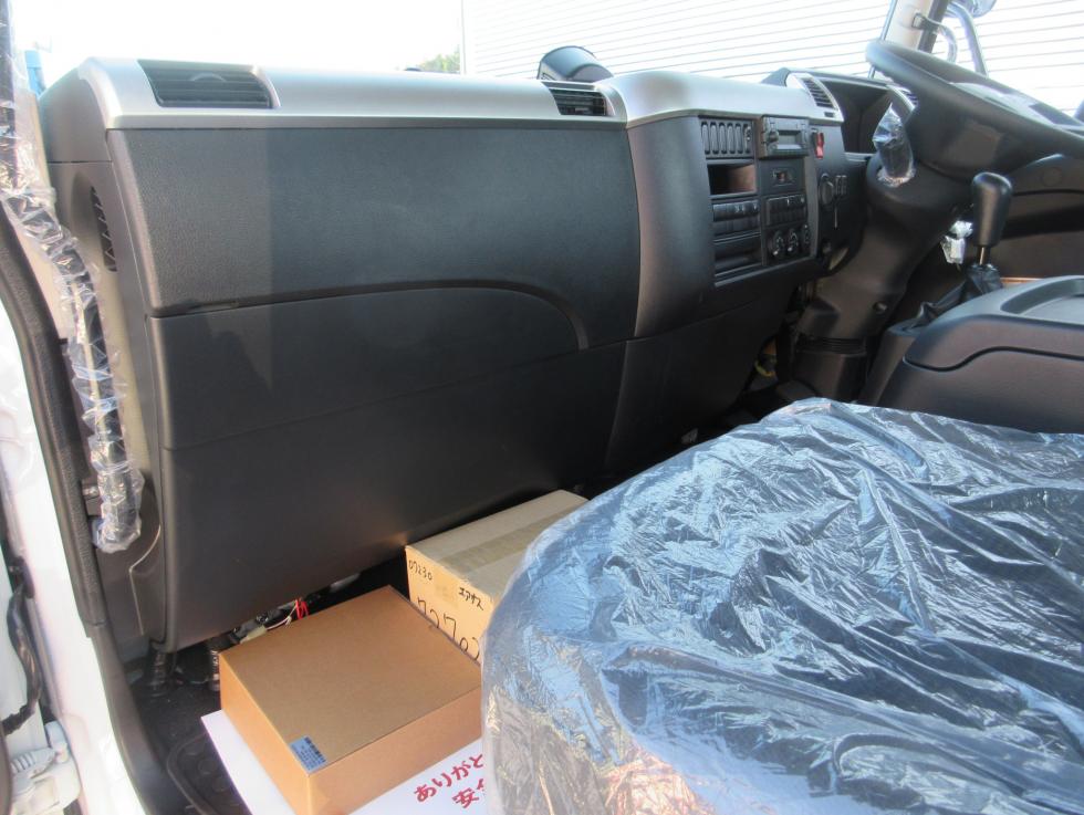 三菱 平ボデー・Wキャブ・シャーシ 中型 令和7年12月 2KGーFK65F 18枚目