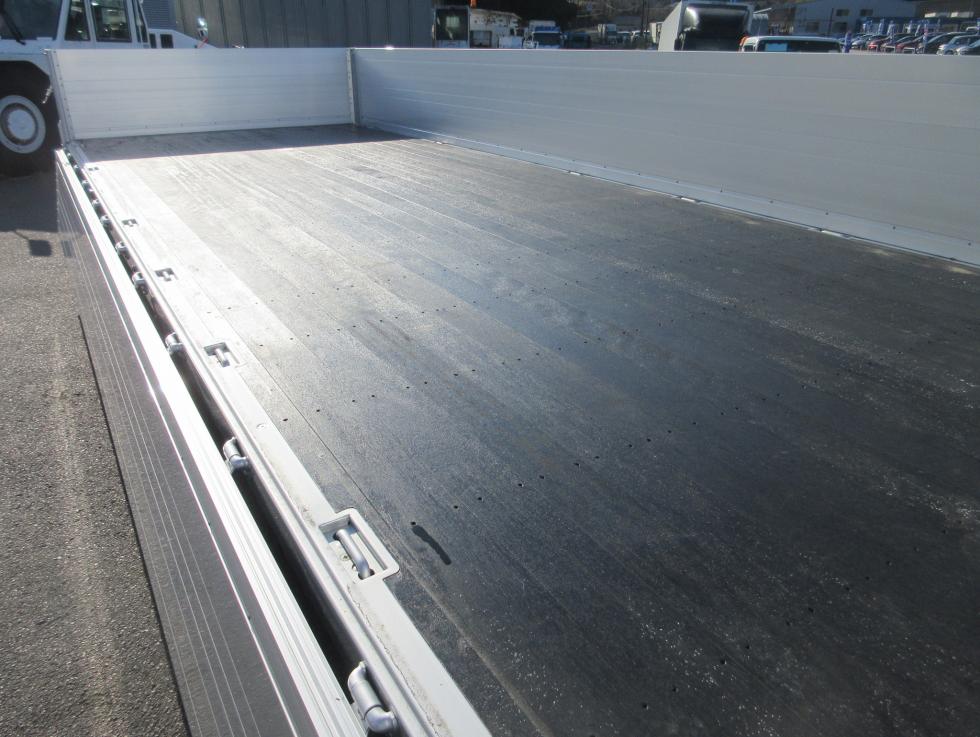 三菱 平ボデー・Wキャブ・シャーシ 中型 令和7年12月 2KGーFK65F 22枚目