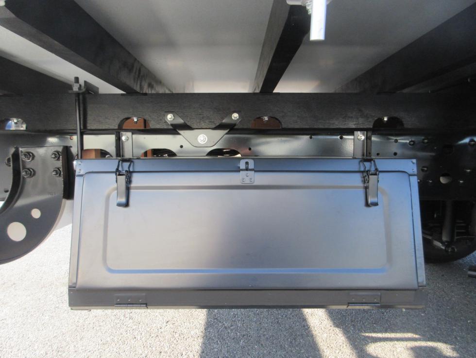 三菱 平ボデー・Wキャブ・シャーシ 中型 令和7年12月 2KGーFK65F 31枚目