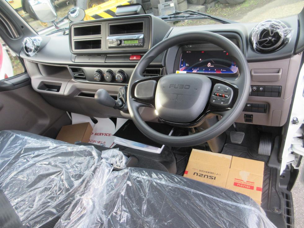 三菱 平ボデー・Wキャブ・シャーシ 小型 令和7年11月 2RGーFBAV0 9枚目