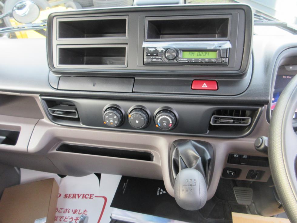 三菱 平ボデー・Wキャブ・シャーシ 小型 令和7年11月 2RGーFBAV0 13枚目