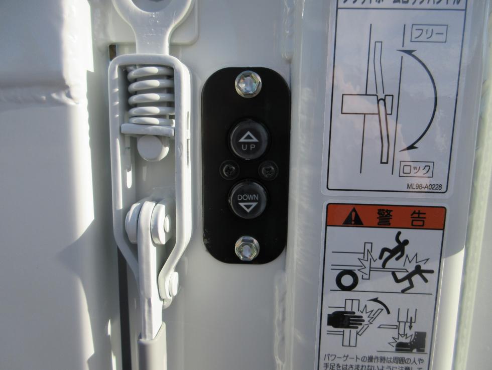 三菱 平ボデー・Wキャブ・シャーシ 小型 令和7年11月 2RGーFBAV0 27枚目