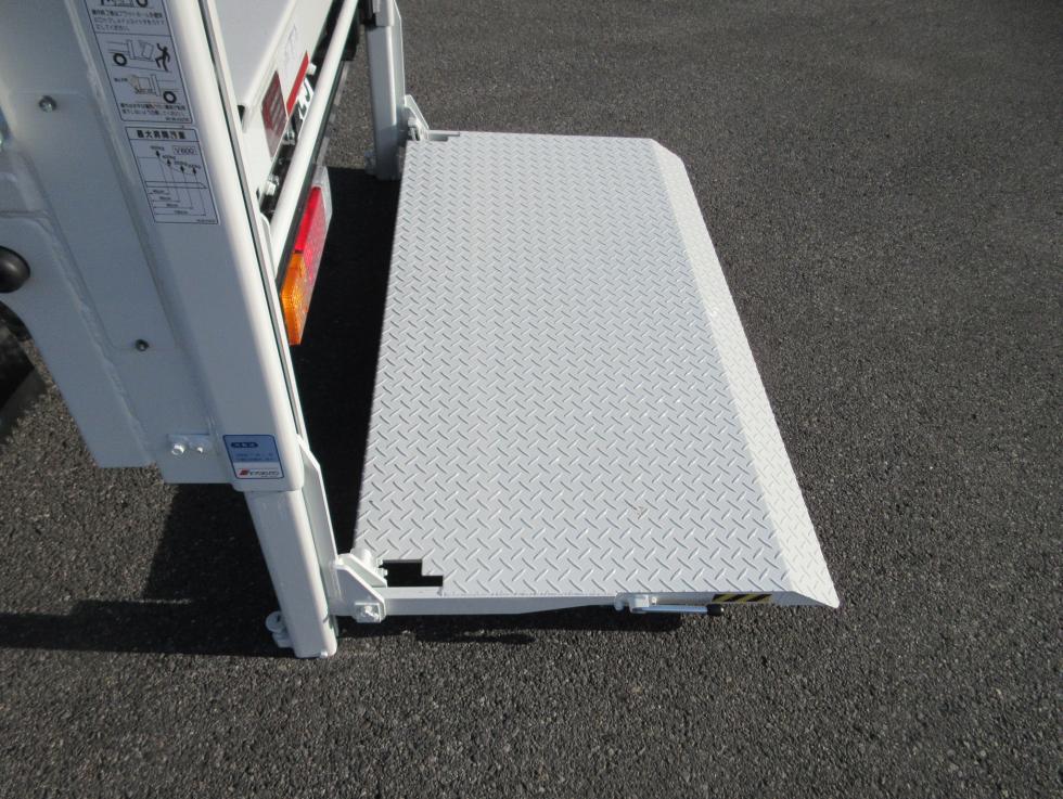 三菱 平ボデー・Wキャブ・シャーシ 小型 令和7年11月 2RGーFBAV0 26枚目