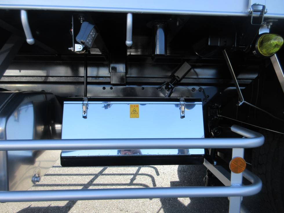 三菱 クレーン付 大型 令和8年1月 2PGーFU84VZ 35枚目