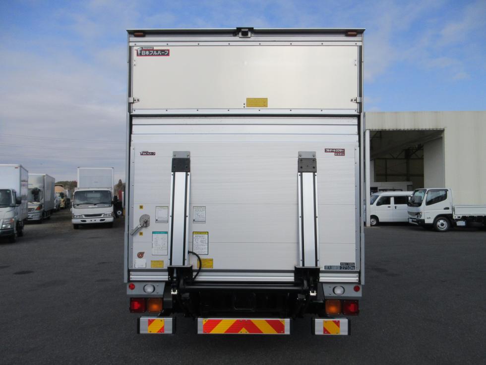 三菱 バン 中型 令和2年9月 2KGーFK65F 5枚目