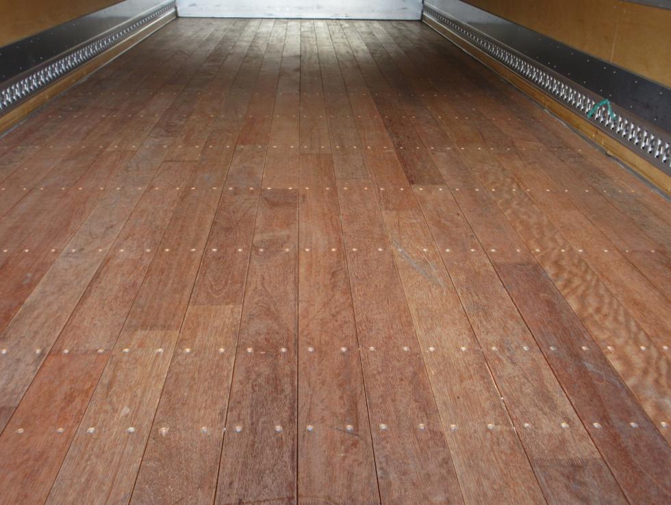 三菱 バン 中型 令和2年9月 2KGーFK65F 26枚目